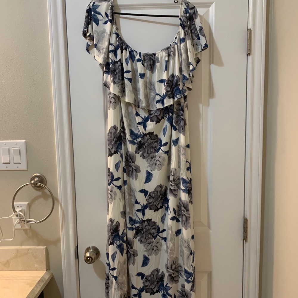 Long floral maternity dress